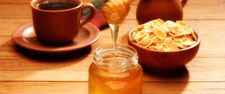 دربارۀ عسل تغذیه‌ای (شکری) بیشتر بدانیم
